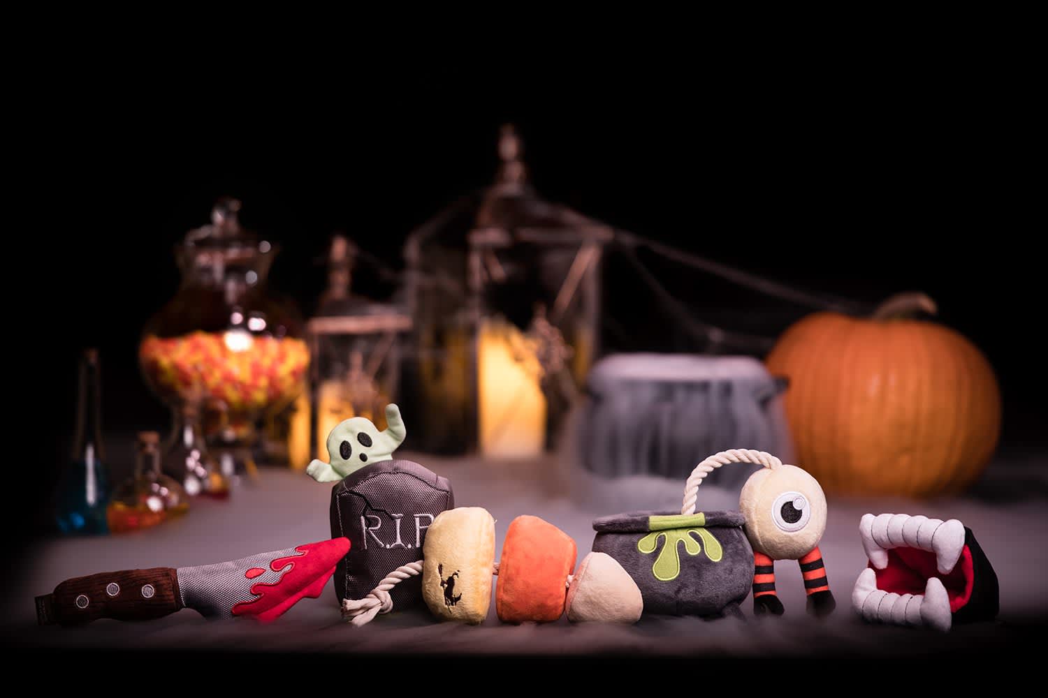PLAY Halloween Howling Haunts Toy Set - Image 3