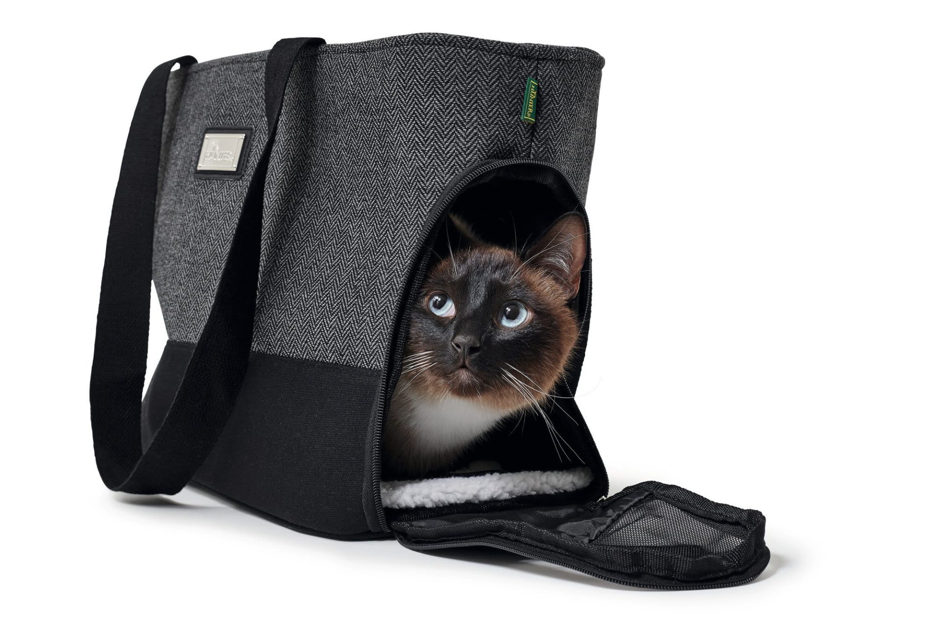 Hunter Carry Bag Barcelona » Dogfather and Co. Dog Grooming and Retail in Toronto